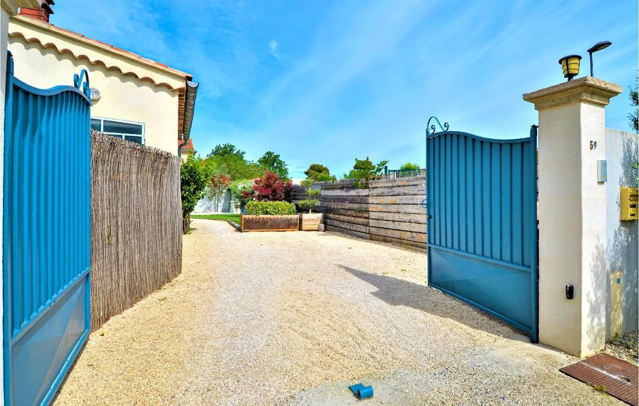 Holiday home 3 Bedroom Nice Home In Carpentras